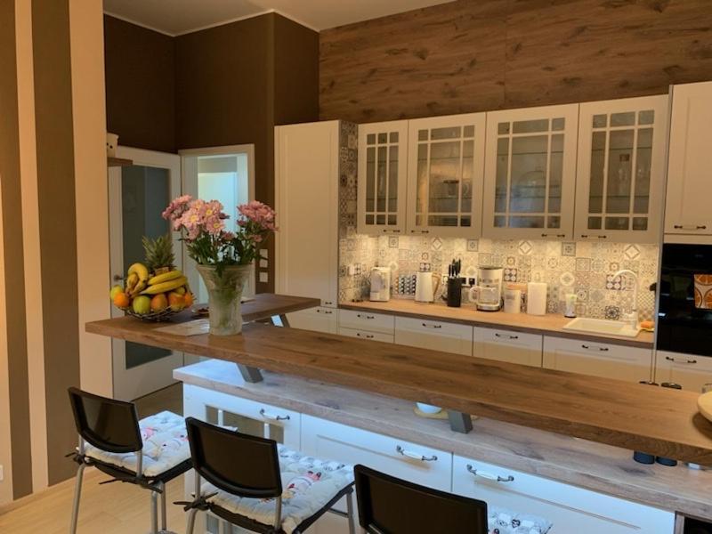 Apartment Dagmar Buresove Prága Kültér fotó